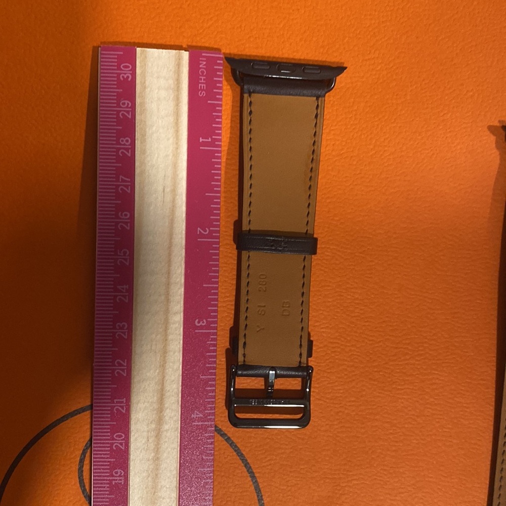 Hermes Double Tour Apple Iwatch band Black series 6 Iwatch included 44mm alum - Picture 8 of 9